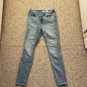 Good American Crossover Low Rise Skinny Jeans